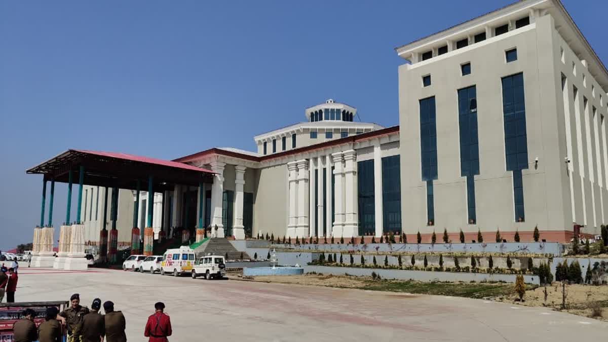 विधानसभा के बजट सत्र का तीसरा दिन, विपक्ष के तीखे सवालों के बीच प्रश्नकाल जारी