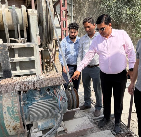 हरिद्वार में अवैध खनन पर प्रशासन सख्त, लक्सर में छापेमारी कर 14 स्टोन क्रेशर किए सीज