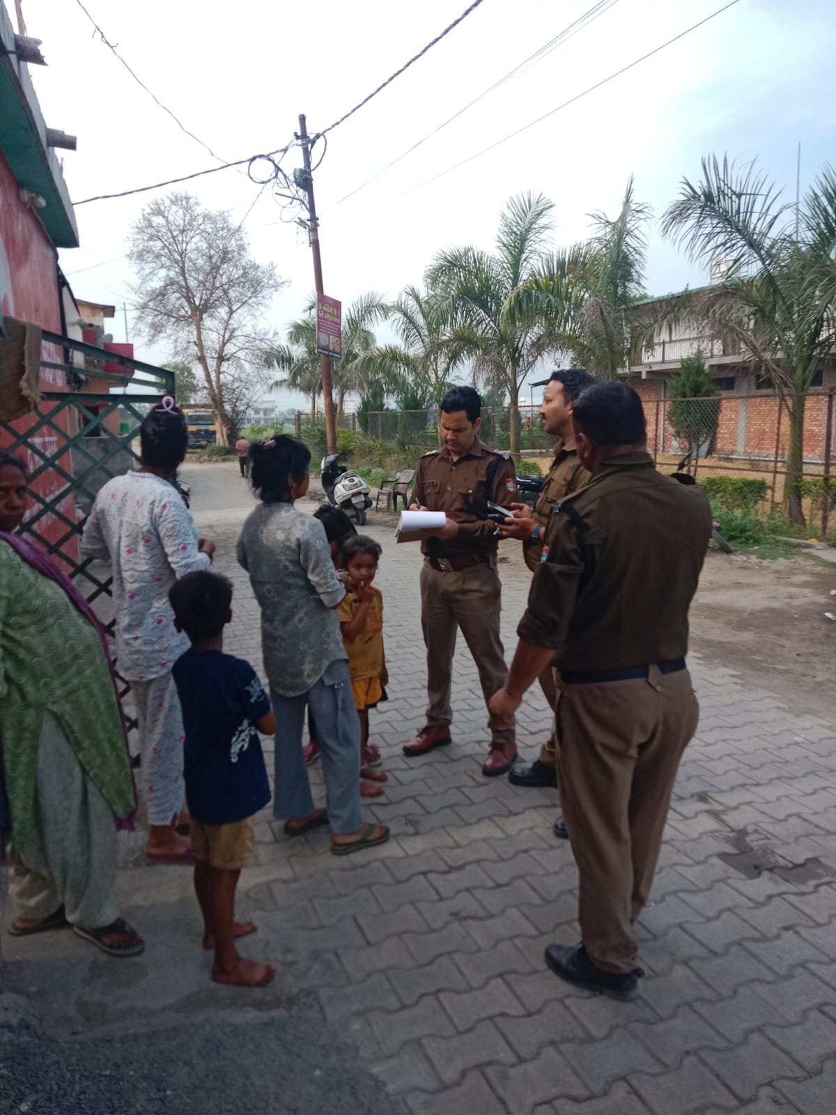 ऑपरेशन क्रैकडाउन में बड़ा एक्शन, 92 मकान मालिकों पर 9.20 लाख जुर्माना