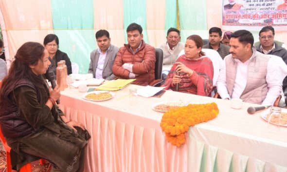 सोमेश्वर विधानसभा क्षेत्र जन-जन की सरकार कार्यक्रम में पहुंची कैबिनेट मंत्री रेखा आर्या , 50 से अधिक शिकायतों का किया निस्तारण