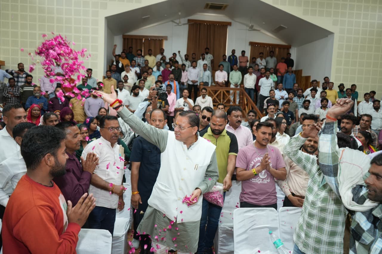 आभार रैली में पहुंचे सीएम धामी, नगर निकाय कर्मचारियों की मेहनत को किया सलाम