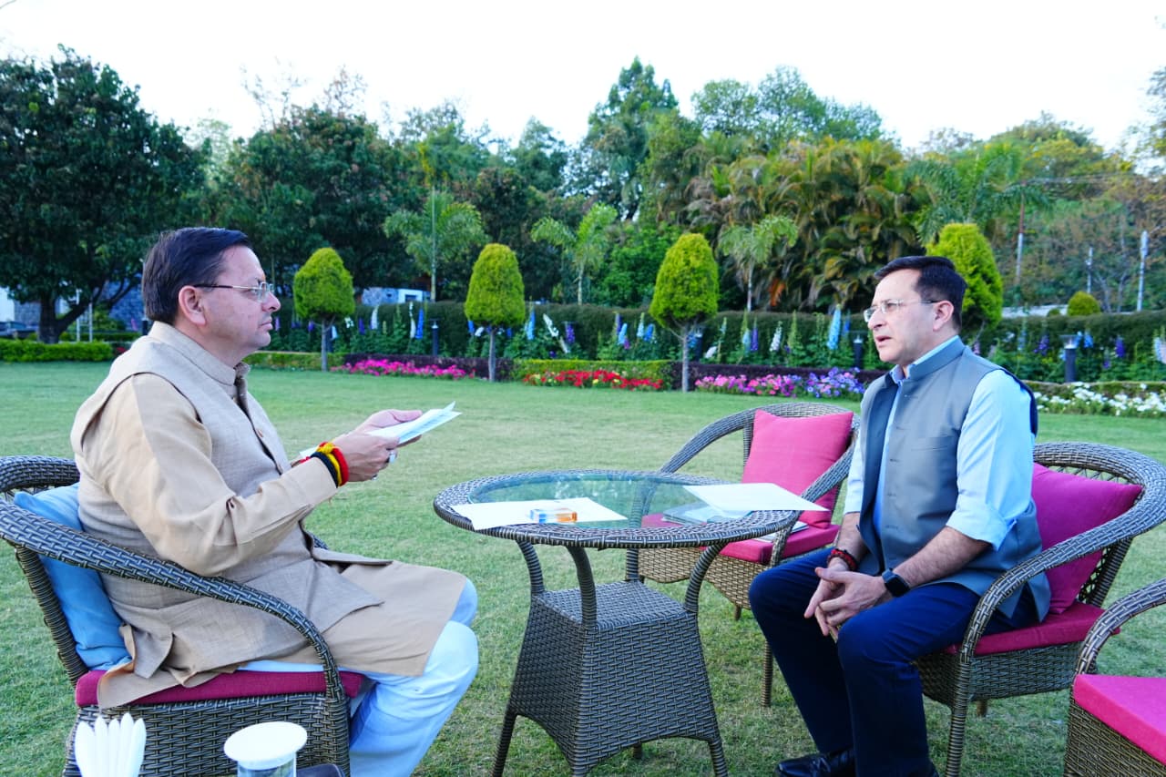 उत्तराखंड पुलिस को मिला “राष्ट्रपति पुलिस कलर”, सीएम धामी ने सभी को दी बधाई