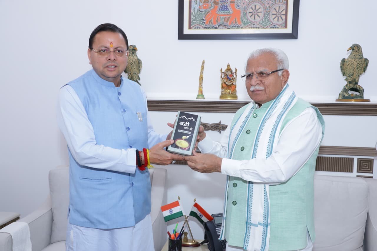 मुख्यमंत्री धामी ने केंद्रीय मंत्री मनोहर लाल खट्टर से की मुलाक़ात, हरिद्वार गंगा कॉरिडोर के लिए ₹325 करोड़ का अनुरोध