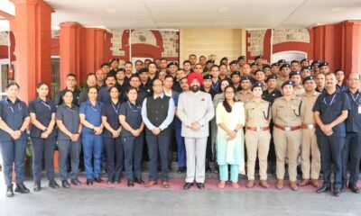 लोक भवन में सुरक्षाकर्मियों को मिली विशिष्ट पहचान, राज्यपाल गुरमीत सिंह ने किया बैज अलंकरण