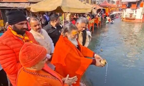 हरिद्वार में गंगा सप्तमी पर उमड़ी श्रद्धालुओं की भारी भीड़, मां गंगा की हो रही विशेष पूजा-अर्चना