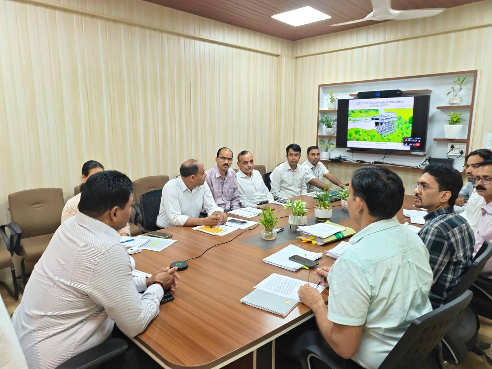 सचिवालय में हुई मुख्यमंत्री घोषणाओं की समीक्षा, योजनाओं को समयबद्ध तरीके से धरातल पर उतारने के निर्देश