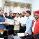 मुख्यमंत्री धामी से विधायक प्रीतम पंवार , संजय डोभाल और सहदेव पुंडीर ने मुख्यमंत्री आवास पर की भेंट….