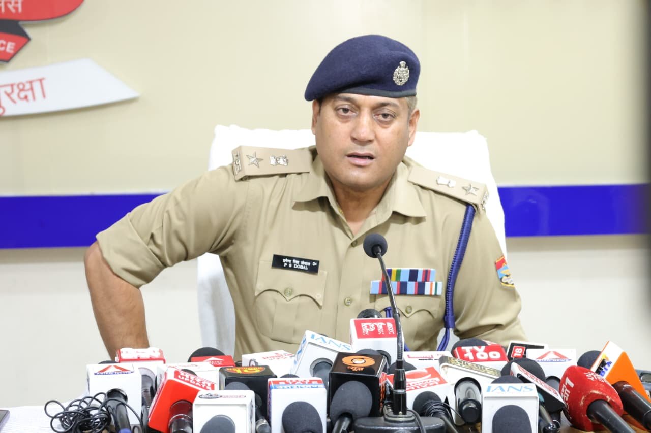 चारधाम यात्रा के बीच दून पुलिस की बड़ी कार्रवाई, ऋषिकेश में बदमाशों और पुलिस के बीच फायरिंग!, दो गिरफ्तार