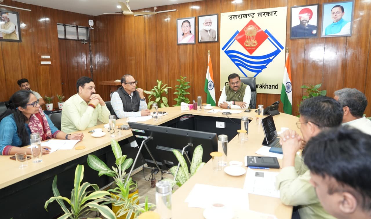 विद्यार्थियों की ट्रैकिंग और मैपिंग के संबंध में CS ने ली बैठक, एक सिंगल प्लेटफार्म तैयार किए जाने के दिए निर्देश