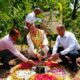 मुख्यमंत्री आवास में विकसित होगा 3 बी गार्डन, सीएम धामी ने कृष्णा वट के पौधा लगाकर किया शुभारंभ