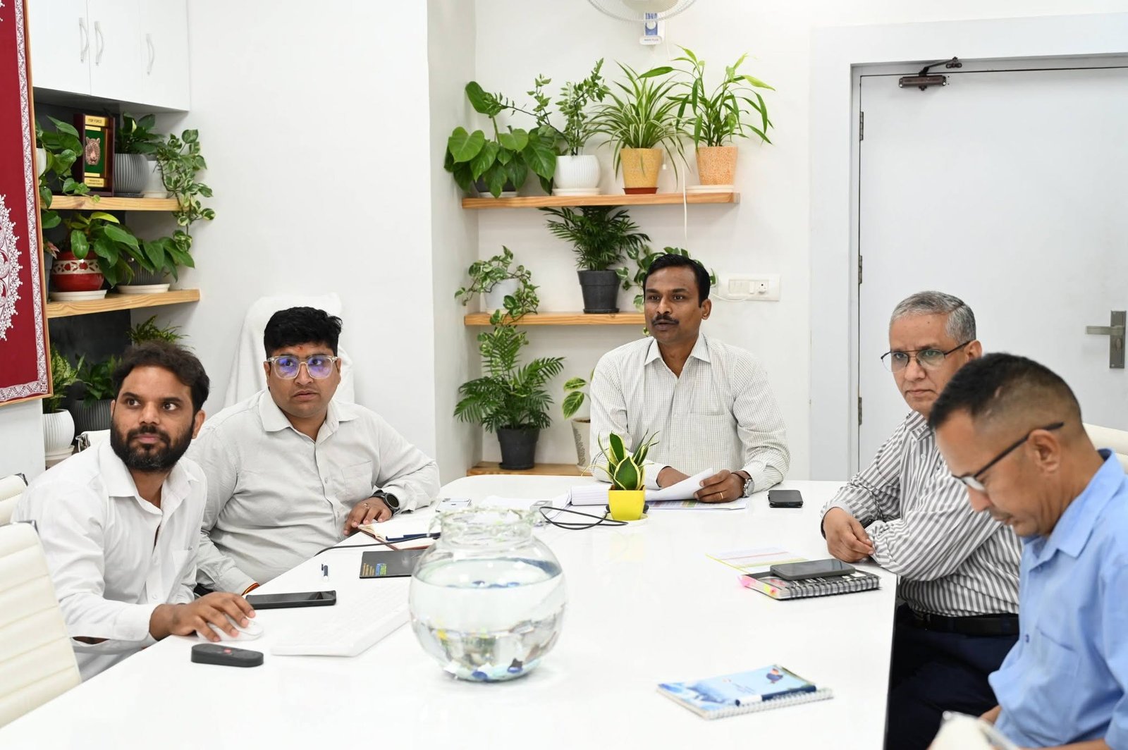 अपर मुख्य निर्वाचन अधिकारी ने ली बैठक, SIR को लेकर सभी जिलाधिकारियों से हुई चर्चा