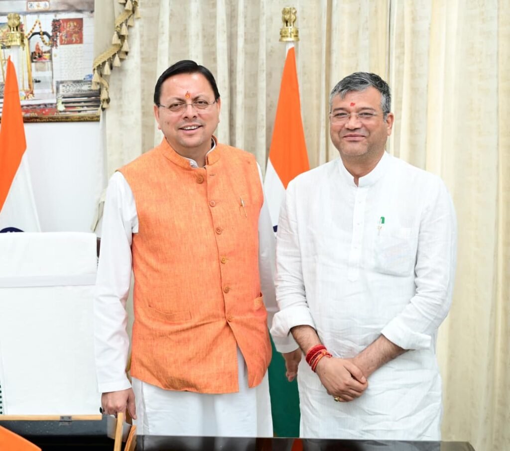 सीएम धामी से सचिवालय और मुख्यमंत्री आवास पर विधायकों व जनप्रतियोगियों ने की भेंट, विकास कार्यों पर हुई चर्चा….