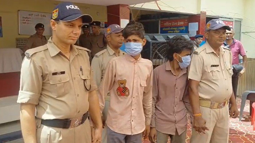 वाहन चोर गिरोह का भंडाफोड़, 11 चोरी के दोपहिया वाहन बरामद