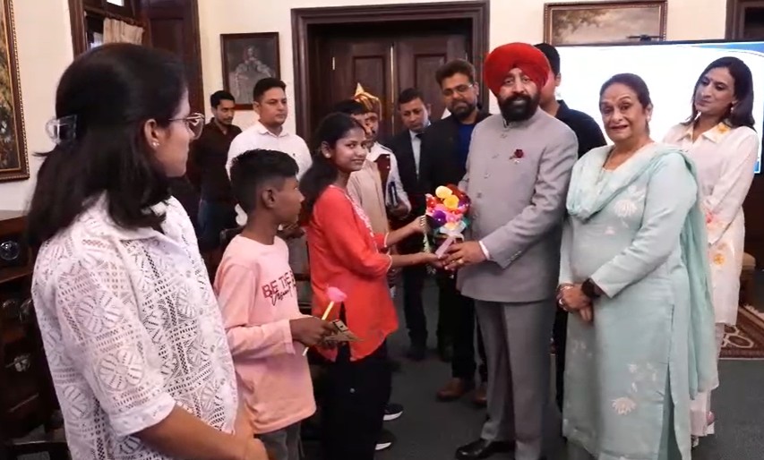 SOS बाल ग्राम भीमताल के बच्चों से राज्यपाल ने की मुलाकात, कहा- बड़े सपने देखें, कड़ी मेहनत करें