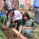 चम्पावत के नवाचारों और जनकल्याणकारी योजनाओं से प्रभावित हुईं आयुक्त रंजना राजगुरु, ‘एक पेड़ माँ के नाम’ अभियान में किया पौधरोपण….