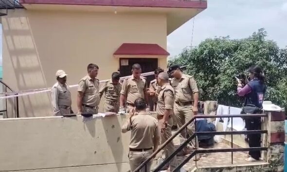 विकासनगर में सनसनी, युवक ने महिला को मारी गोली, खुद को भी किया शूट