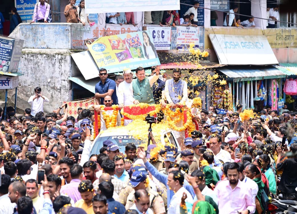 चमोली पहुंचे मुख्यमंत्री धामी, 155 करोड़ की 63 योजनाओं की दी सौगात