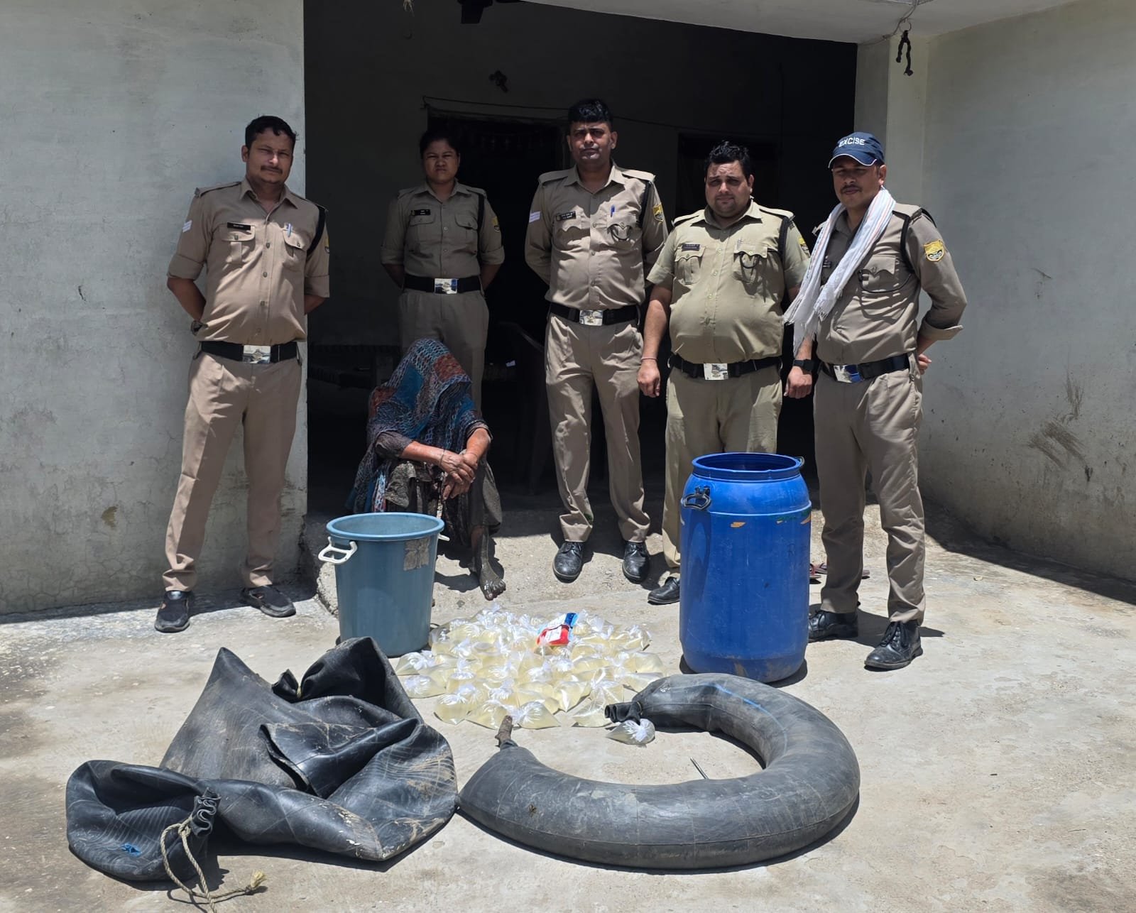 ऊधम सिंह नगर में कच्ची शराब पर एक्शन, बिन्दुखेड़ा में ध्वस्त की गई अवैध भट्टी