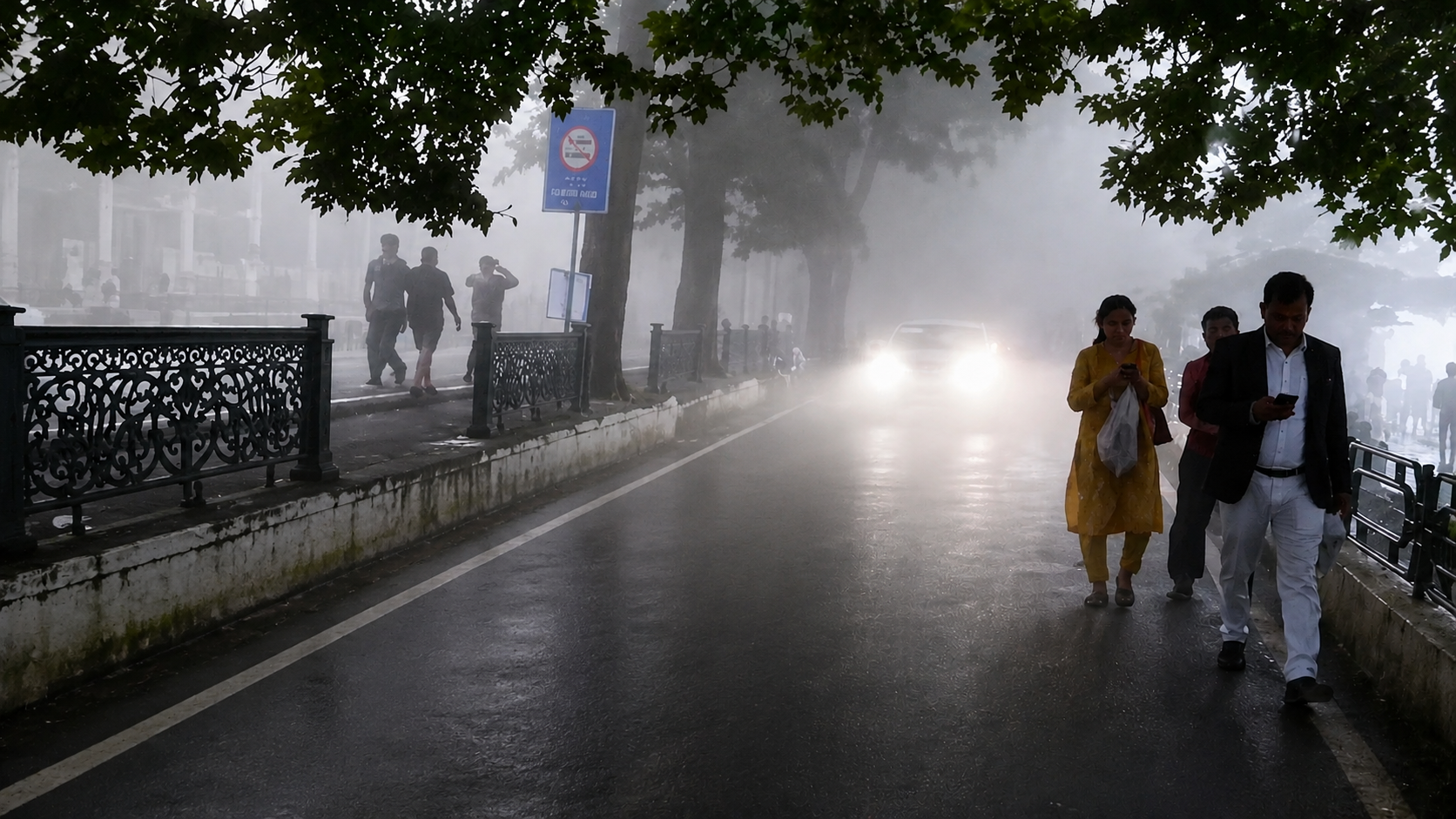 तीन दिन से हो रही बारिश से जनजीवन हुआ अस्त-व्यस्त, मलबे के कारण नैनीताल में सात मोटर मार्ग बंद 