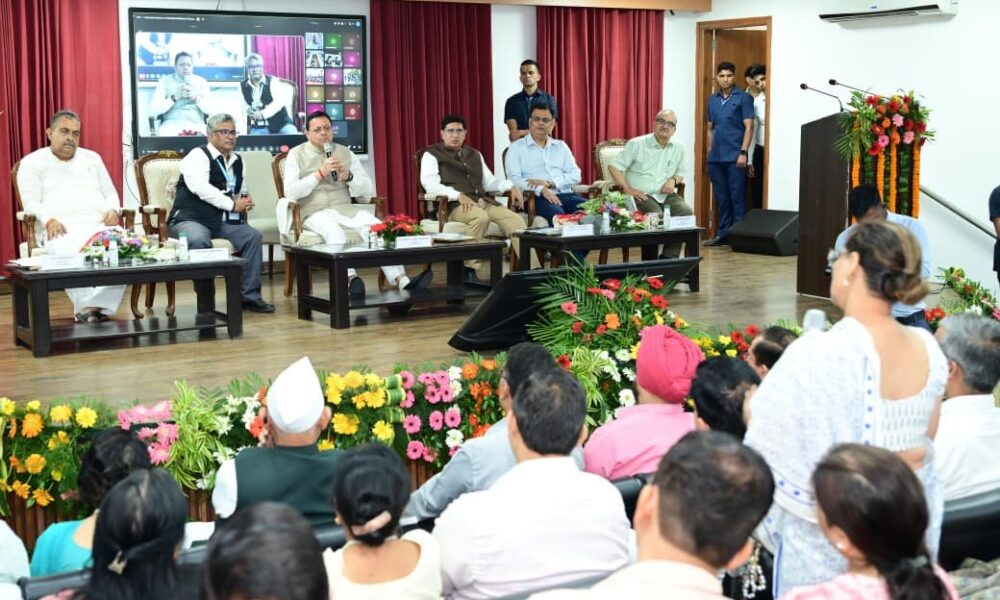 मुख्यमंत्री धामी ने किया देहरादून साइंस सिटी निर्माण कार्यों का निरीक्षण, कहा- ये बनेगा विज्ञान और नवाचार का राष्ट्रीय केंद्र