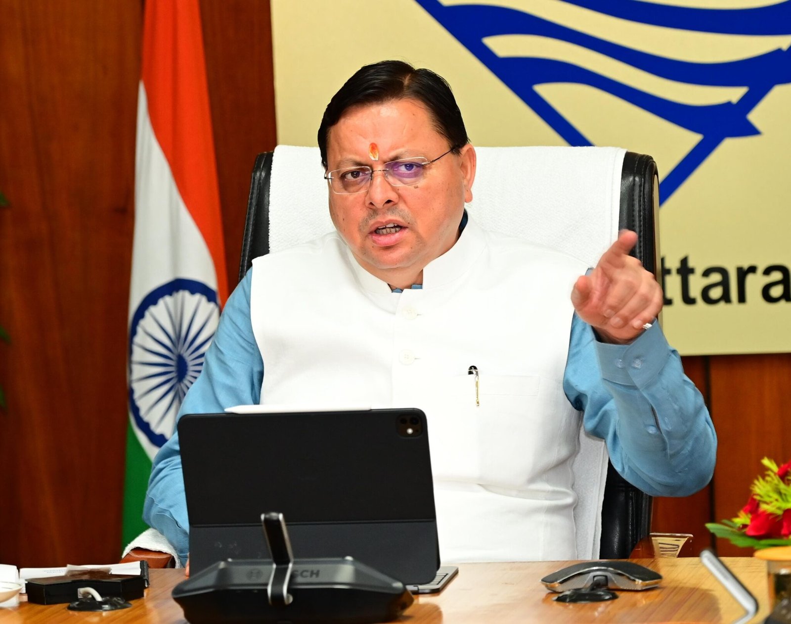 यूटीयू परीक्षा का प्रश्नपत्र आउट करने वाला गिरफ्तार, सीएम के सख्त निर्देश, नकल माफियाओं को कड़ी से कड़ी सजा मिलेगी