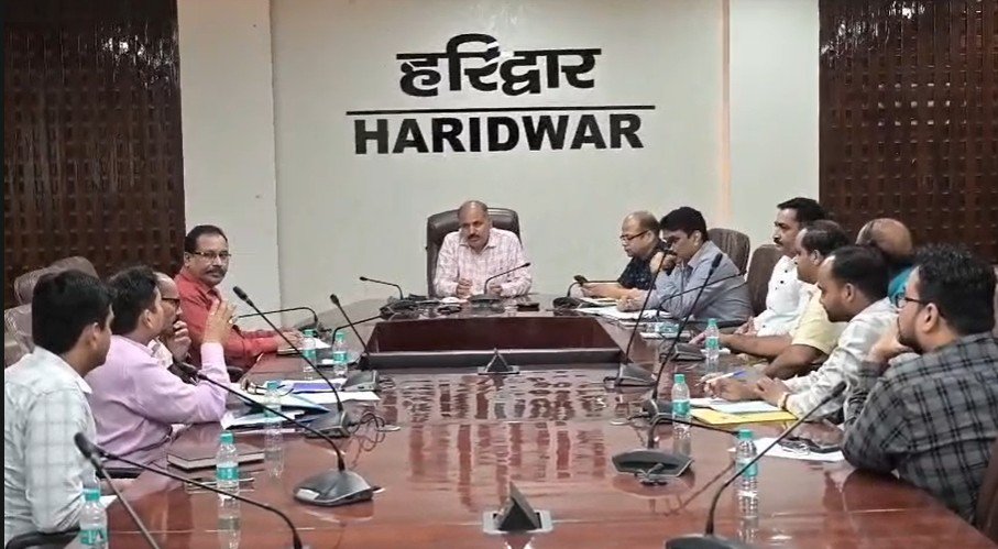 पांडुलिपियों के संरक्षण को लेकर हुई बैठक, सर्वेक्षण और डिजिटाइजेशन के दिए निर्देश