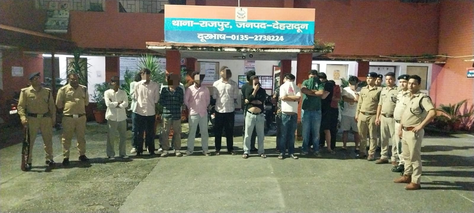 देहरादून में रात के हुड़दंगियों पर पुलिस का शिकंजा, 21 गिरफ्तार