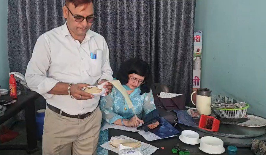 त्योहारों से पहले खाद्य सुरक्षा विभाग का बड़ा अभियान, काशीपुर व बाजपुर में प्रतिष्ठानों पर छापेमारी