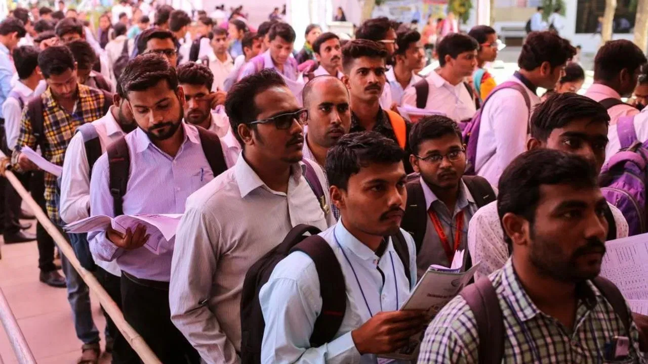 राजस्व कर निरीक्षक भर्ती के आवेदन की तिथि बढ़ी, लोअर पीसीएस के शेष अभ्यर्थियों के इंटरव्यू 31 से 