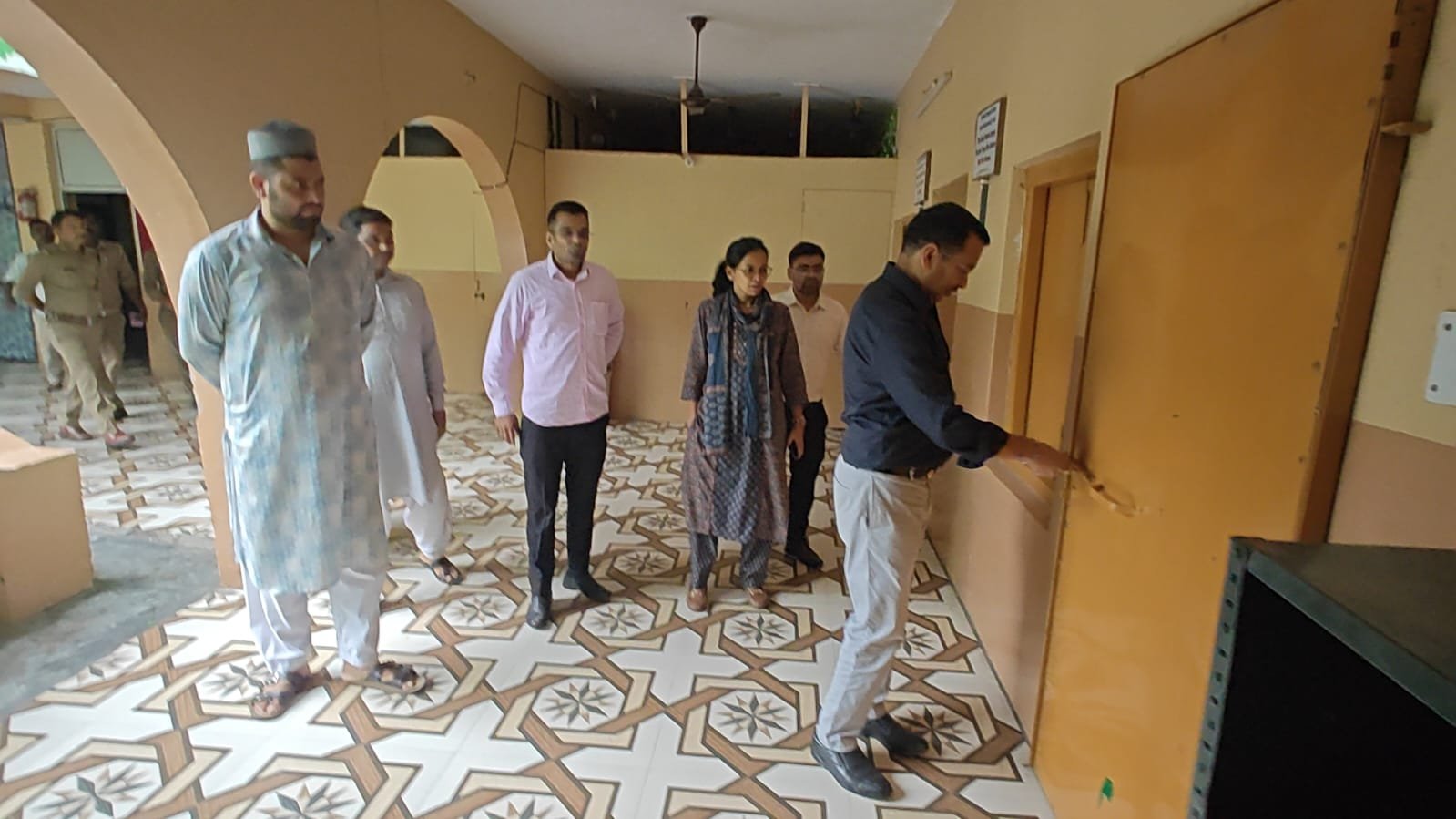 बिना मान्यता संचालित मदरसों पर कार्रवाई, अब तक 20 मदरसे किए गए सील