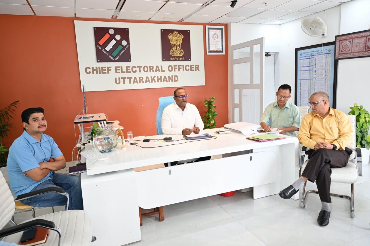 उत्तराखंड में चुनाव की तैयारी शुरू, जिलाधिकारियों को मिले सख्त निर्देश