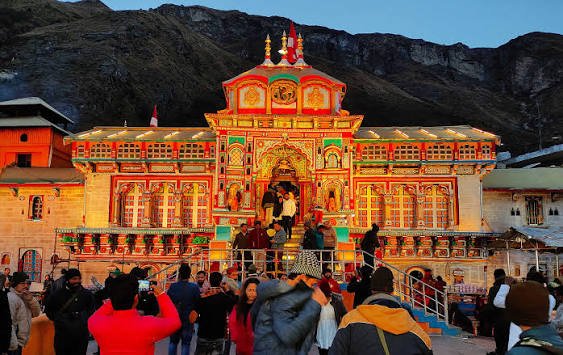 बद्रीनाथ धाम में टूटा रिकॉर्ड! पहली बार 17.79 लाख के पार पहुंची संख्या