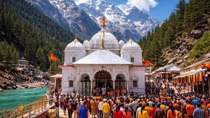 गंगोत्री धाम में श्रद्धालुओं की संख्या ने नया रिकॉर्ड किया कायम, अब तक पहुंचे 7.87 लाख श्रद्धालु