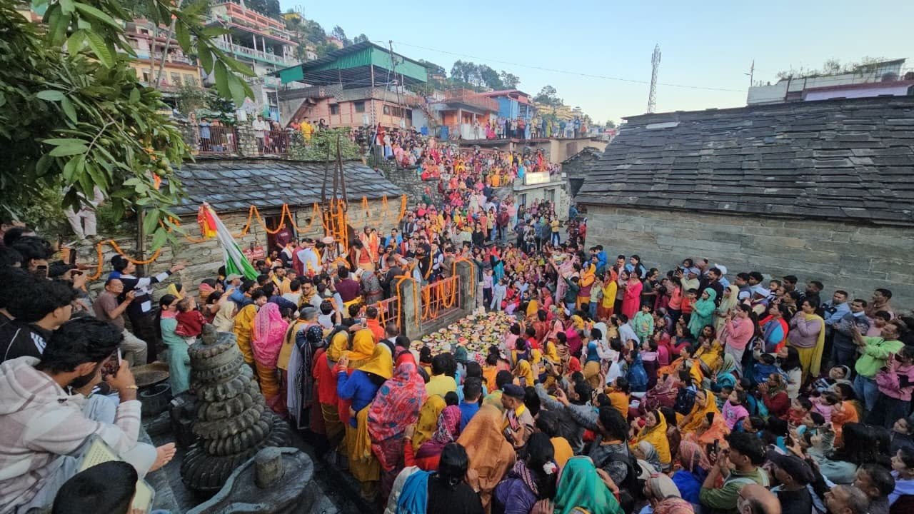 गोपीनाथ मंदिर में विराजमान हुए भगवान रूद्रनाथ, श्रद्धालुओं ने लिया आशीर्वाद
