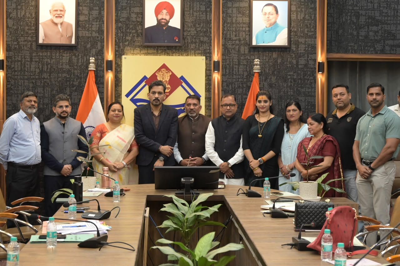 देहरादून में DPC के नवनिर्वाचित सदस्यों को मिले प्रमाण पत्र, विकास कार्यों को गति देने की अपील…