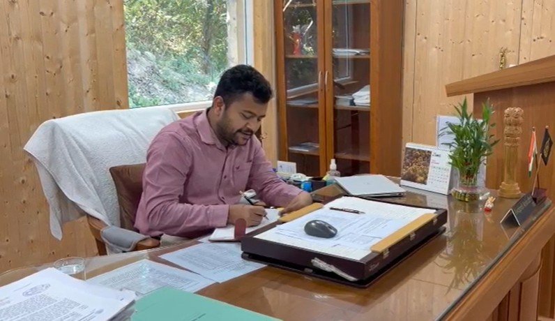 कुंभ-2027 में हाथियों की आवाजाही रोकने की तैयारी, 8.5 किमी में लगाई जाएगी सोलर फेंसिंग